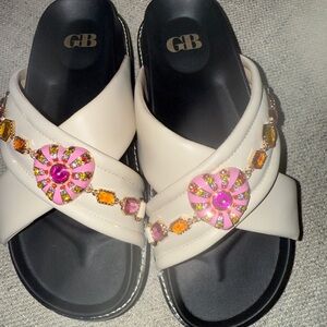 Gianni Bini Cream and Pink Sandals with Cross-Strap Design
